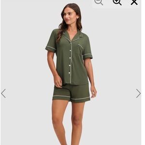 Cozy Earth Small New Condition